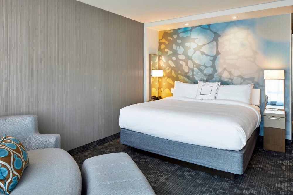 Courtyard by Marriott Baltimore Downtown/McHenry Row